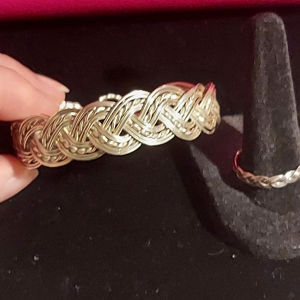 Beautiful Woven Sterling Silver Bracelet Lightweight Fits 61/2
